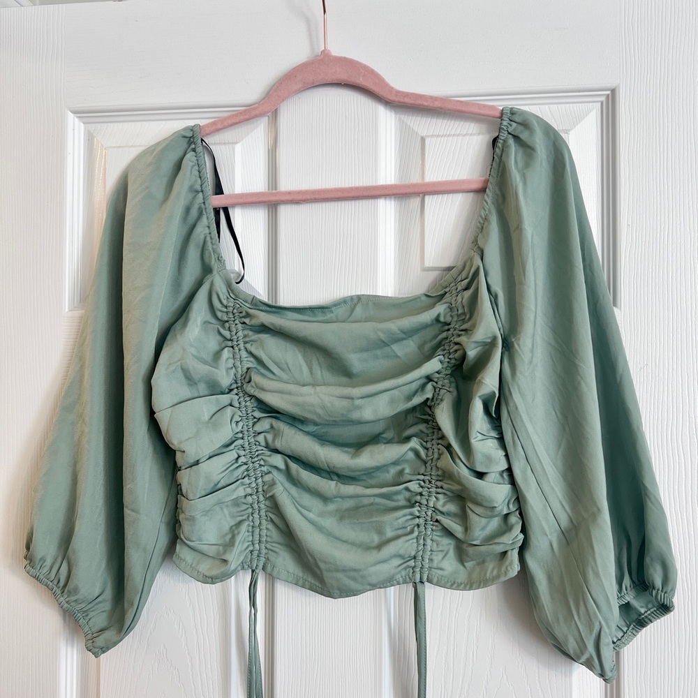 Cropped Green Top